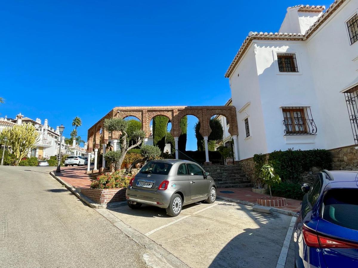 Semidetached Duplex Home At Puebla Aida, Mijas Golf With Pool, Golf And Sea Views Málaga Dış mekan fotoğraf